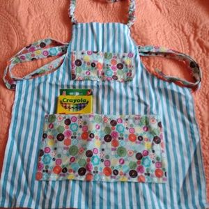 Toddlers apron.